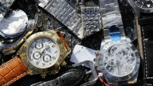 Polisi Inggris telah menutup 5.500 toko online yang menjual barang palsu