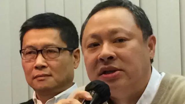 香港佔領發起行動的團體之一，佔中三子表示會向警方自首。 