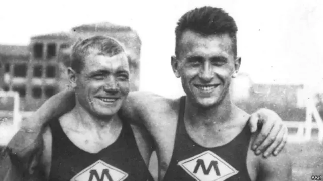 Аркадий Гидрат (справа) во время соревнований по легкой атлетике