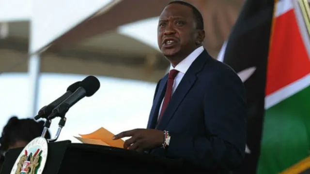 ICC yahagaritse urubanza ruregwamwo Uhuru Kenyatta, ariko abashinjacaha bashobora kurugarukana baronse ibindi bimenyetso