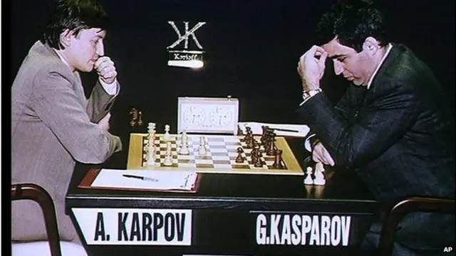 Karpov y Kasparov representaron los dos lados de la Perestroika en Rusia.