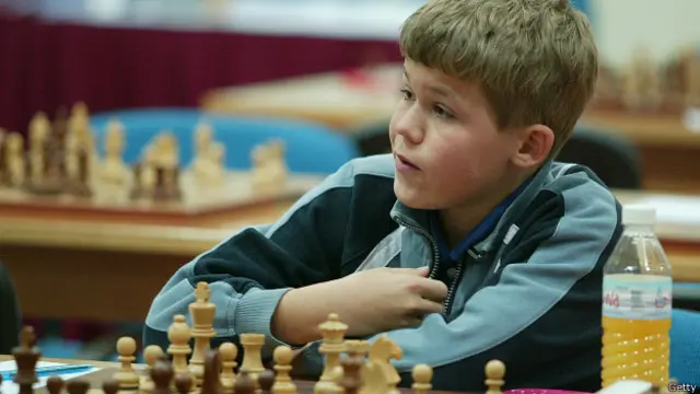Carlsen fue desde niño un jugador excepcional, hasta el punto que lidera la clasificación histórica del ajedrez.