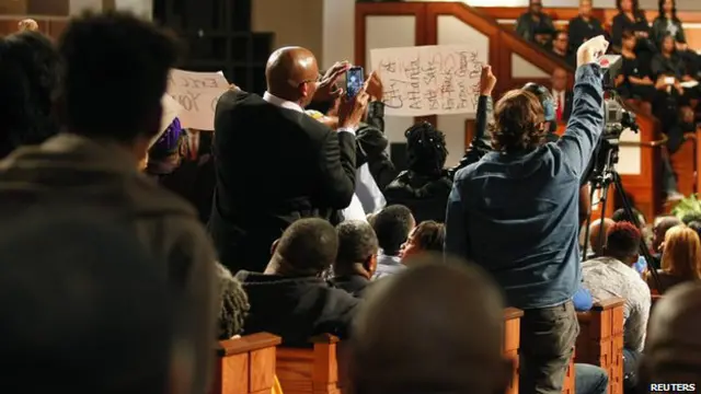 Протесты на выступлении генерального прокурора США