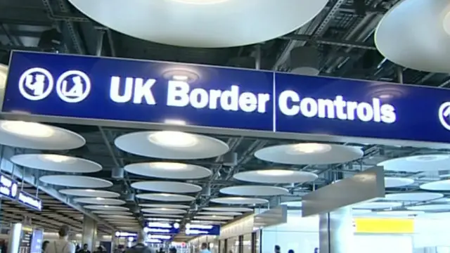 对于卡梅伦提出的削减欧盟移民福利的计划，波兰外交部副部长表示不接受。