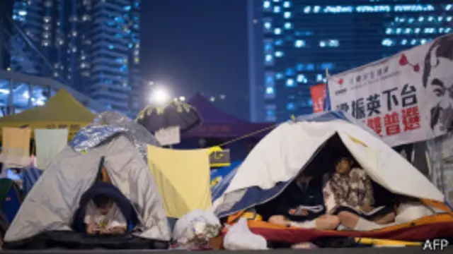 ကျောင်းသား ခေါင်းဆောင် တွေက ဆန္ဒပြမှုတွေ တိုးလုပ်ဖို့ လှုံ့ဆော်နေ