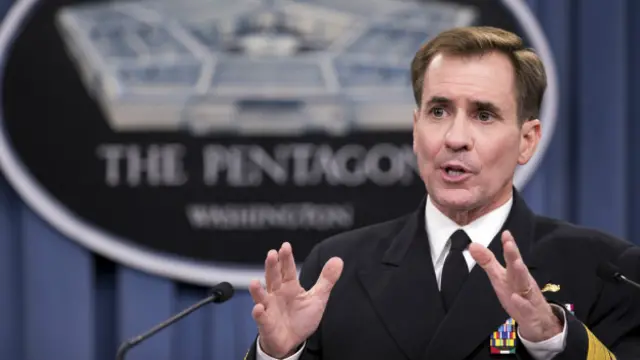 پنٹاگون کے ایک ترجمان ریئل ایڈمیرل جان کربی نے کہا ہے کہ گذشتہ چند مہینوں کے دوران ایسا پہلی بار ہوا ہے کہ دولت اسلامیہ کے جنگجوؤں نے کسی نئي جگہ پر قبضہ کیا ہے۔