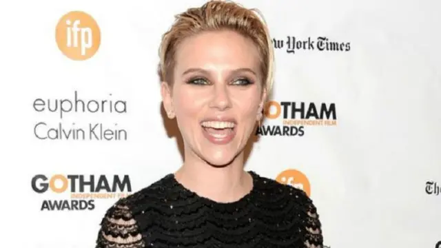 30 سالہ سکارلٹ کی پہلی شادی ہالی وڈ کے اداکار رائن رینلڈز سے ہوئی تھی