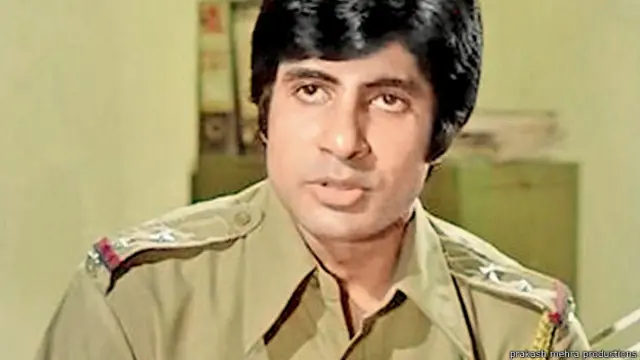 فلم زنجیر میں امیتابھ بچن کا پولیس کے کردار نے انھیں فلم انڈسٹری میں ایک اداکار کے طور پر قائم کر دیا