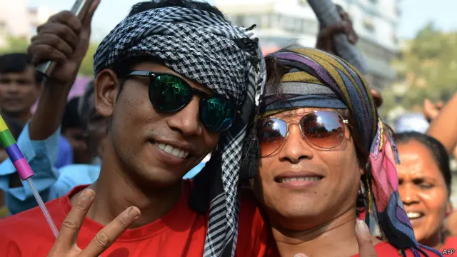 ہم جنس پرست اسی سماج کا حصہ ہیں اور ان کا جنم بھی کسی عام بچے کی طرح ہی ہوتا ہے:سمکشہ