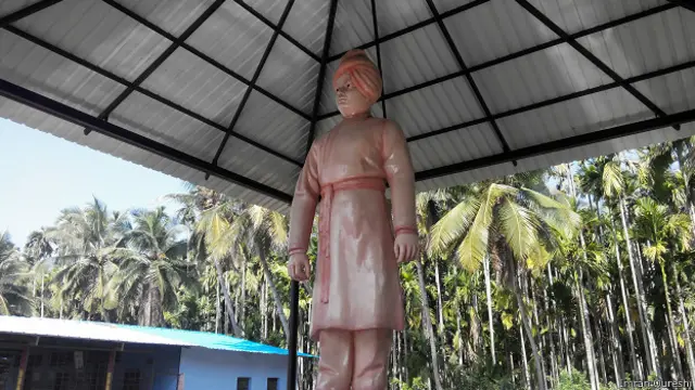 کرناٹک کے گاؤں میں ہندو رہنماؤں کو ہیرو کے طور پر پیش کیا جا رہا ہے