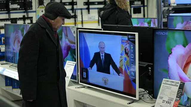 Путин в телевизоре