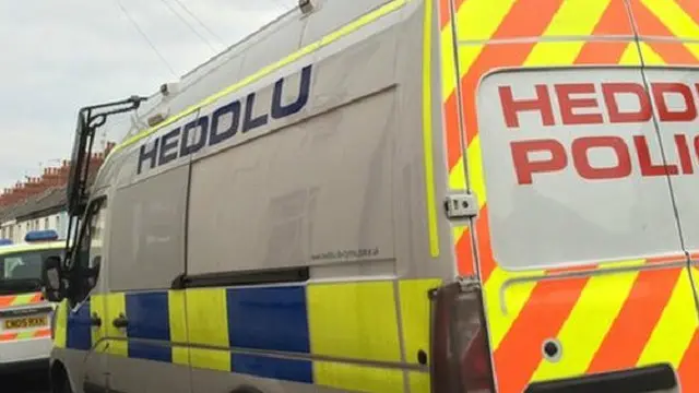 الشرطة تقول إن التوقيفات في إطار حملة واسعة لمكافحة الإرهاب