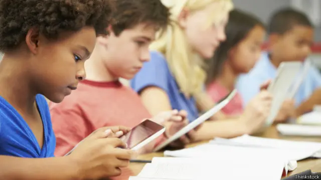 Tablets ganham espaço e força nas escolas, mas eficiência da tecnologia passa necessariamente por um bom professor