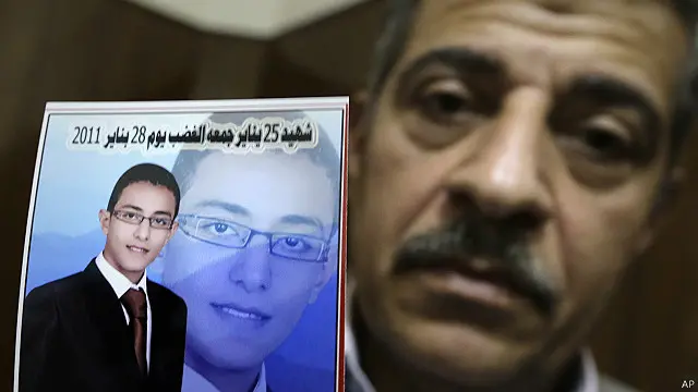 أثار قرار المحكمة استياء أسر القتلى في الاحتجاجات الشعبية ضد حكم مبارك