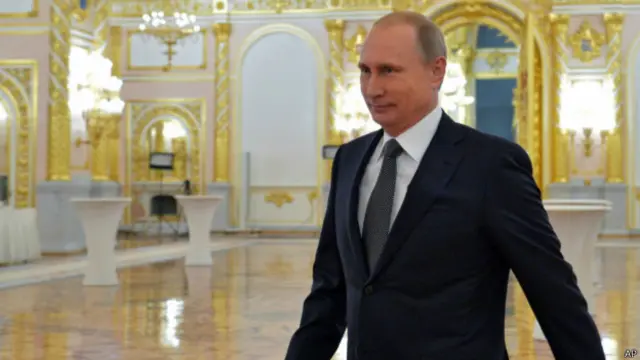 Владимир Путин перед оглашением послания Федеральному Собранию 4 декабря 2014 г.