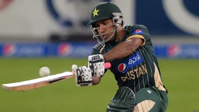 پاکستان نے ٹاس جیت کر نیوزی کو پہلے بیٹنگ کی دعوت دی جس نے سات وکٹوں کے نقصان پر 135 رنز بنائے۔جواب میں پاکستان نے 136 رنز کا ہدف اننگز کے آخری 20ویں اوور کی پہلی گیند پر تین وکٹ کے نقصان پر حاصل کر لیا۔ سرفراز احمد 76 رنز کے ساتھ ناٹ آؤٹ رہے اور میچ آف دی میچ کے حق دار ٹھہرے۔