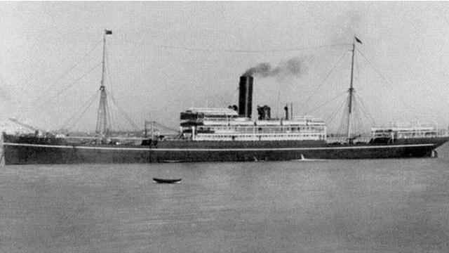 El navío japonés Miyazaki Maru, hundido en la Primera Guerra Mundial, transportaba tabletas de Tjipetir.