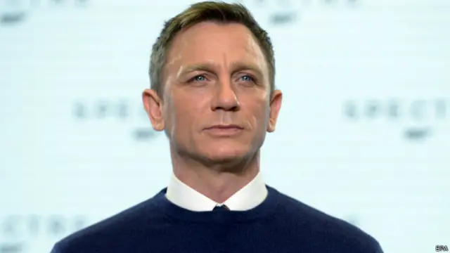 Daniel Craig