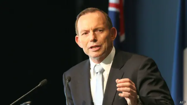 تونی ابوت تصویب قانون جدید را به منزله برآورده شدن شرط نهایی برای حل مشکل پناهجویان توصیف کرده است