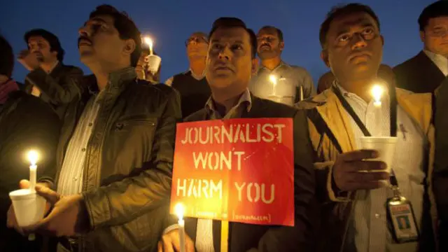 سوات کې د طالبانو او امنیتي ځواکونو د عملیاتو پر مهال څلورو خبریالانو خپل ژوند له لاسه ورکړی.