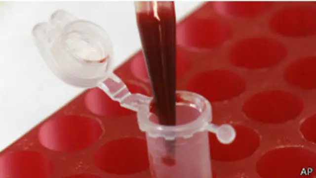 Los análisis genéticos identifican a los nietos desaparecidos.