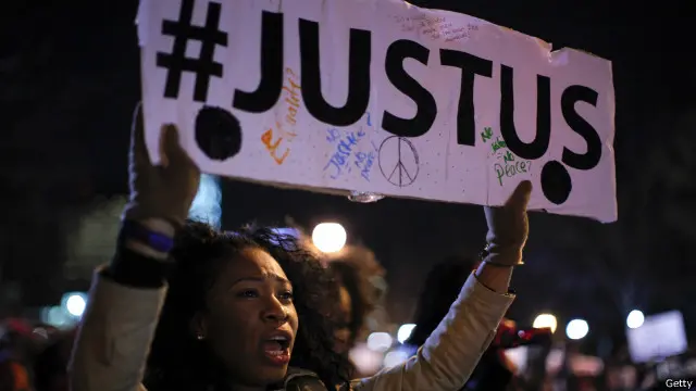 امریکہ میں سیاہ فام دو شہریوں کی ہلاکت کے الزام میں پولیس اہلکاروں پر مقدمہ نہ چلانے کے خلاف احتجاج کیا جا رہا ہے