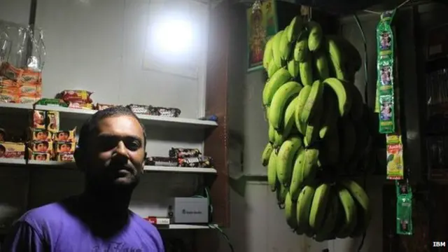 بھارت میں 40 کروڑ افراد کو بجلی میسر نہیں اور وہ متبادل نظام پر منحصر ہیں