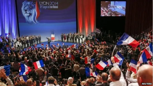 جبهه ملی فرانسه از سیاست های ولادیمیر پوتین رهبر روسیه حمایت می کند