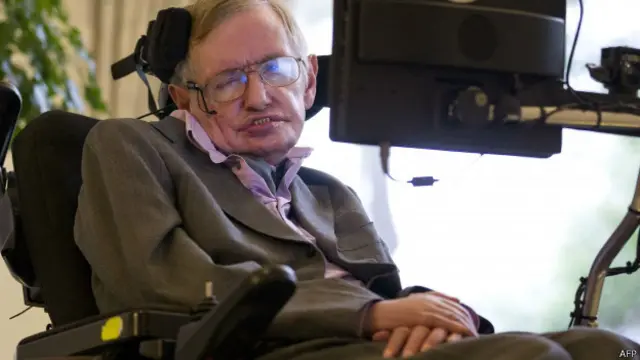 استیون هاوکینگ هم نسبت به ساخت وسیله ای که واقعا هوشمند باشد هشدار داده