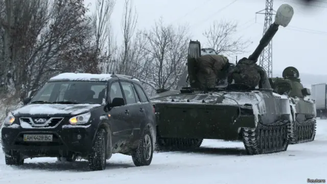 Donetsk'te kışın gelmesine karşın askeri hareketlilik devam ediyor.