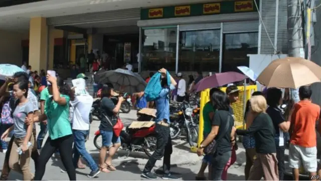 مواطنون فلبينيون