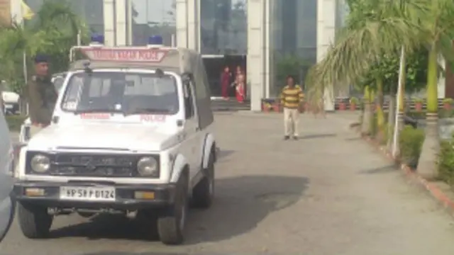 ہریانہ پولیس کا کہنا ہے کہ معاملہ کنٹرول میں ہے