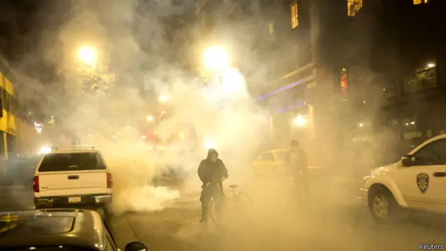 Gas lacrimógeno en Berkeley