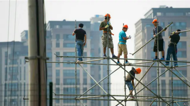 Trabajadores de la construcción en China