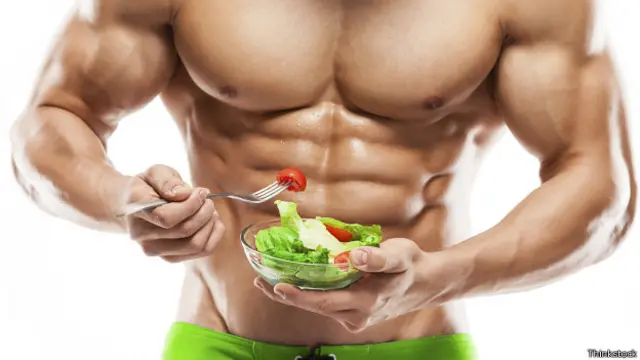 La masa muscular está relacionada con el consumo de proteínes y grasas.