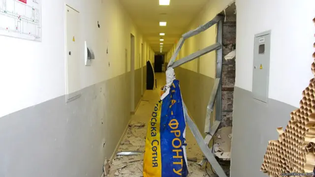 В результате взрыва никто не пострадал, однако повреждены офис волонтерской организации и товары для бойцов АТО