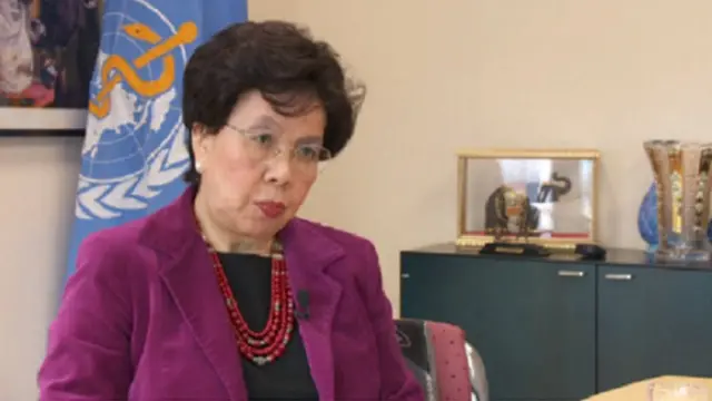 مارغريت تشان، المدير العام لمنظمة الصحة العالمية: "يتعين علينا ألا نتراخي في التعامل مع فيروس إيبولا"