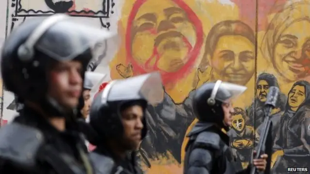 أفراد أمن مصريين