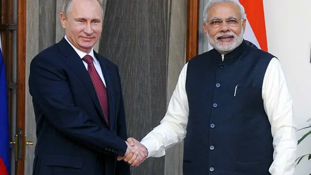 रूसी राष्ट्रपति पुतिन, नरेंद्र मोदी के साथ