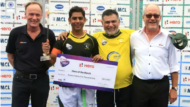 پاکستانی ٹیم تینوں گروپ میچ ہارنے کے باوجود سیمی فائنل میں پہنچ گئی