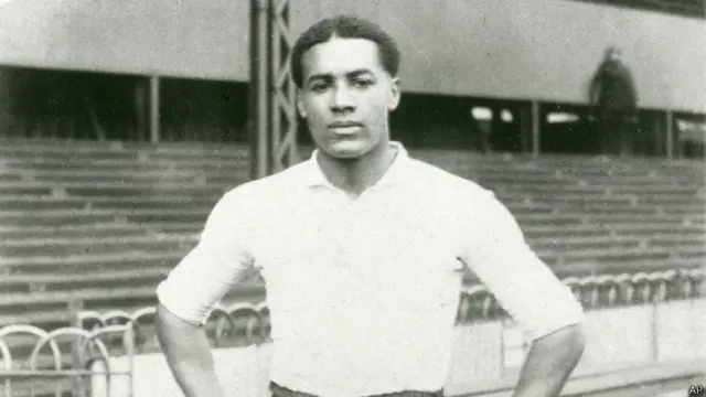 Уолтер Тулл