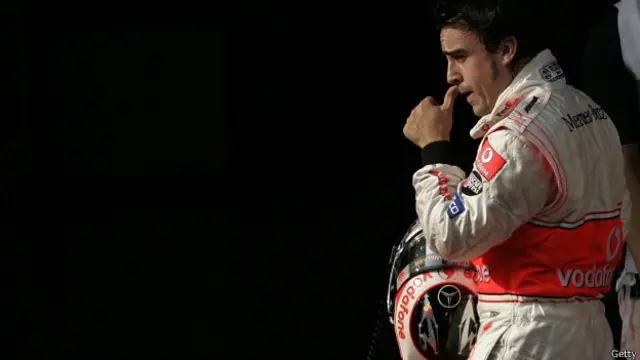 Alonso nunca le perdonó a Ron Dennis que no lo apoyara para conquistar su tercer título del mundo.