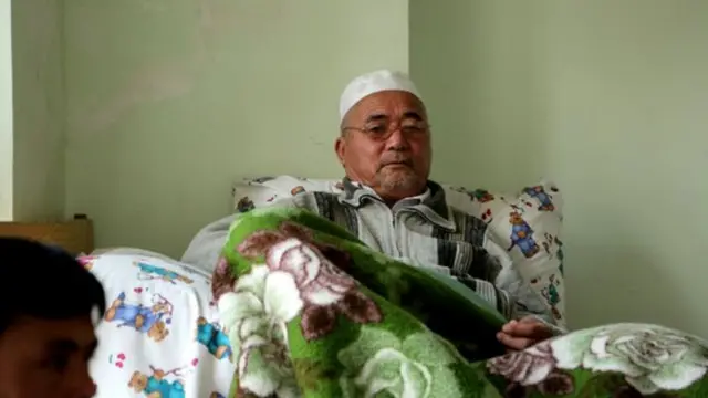 لا يملك والد عباس الأموال التي تمكنه من مساعدة ابنه على استكمال تدريباته