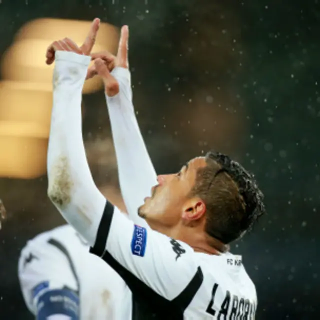 Ricardo Laborde mencetak gol kemenangan ke gawang Everton