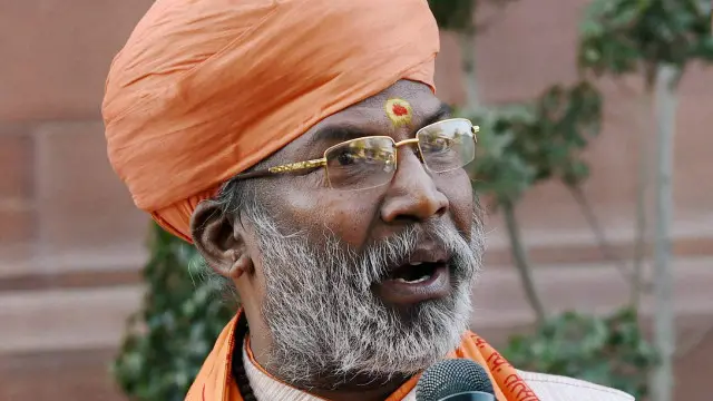 گزشتہ دنوں ساشکی مہاراج اور بے جے پی کے دوسرے ارکان کےمتنازع بیانات کی وجہ سے حکمران جماعت کو مشکلات کا سامنا رہا ہے۔