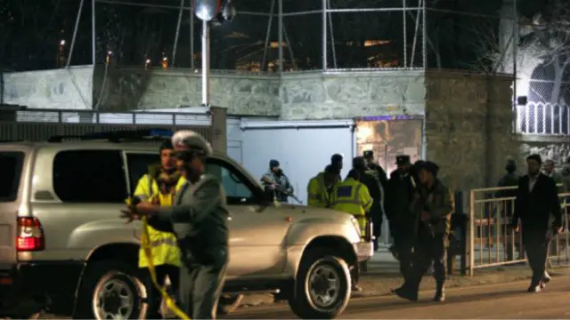 د فرانسې کلتوري مرکز کابل کې د استقلال لیسې تر څنګ او د ولسمشرۍ ماڼۍ ته نږدې موقعیت لري