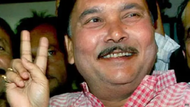 मदन मित्रा