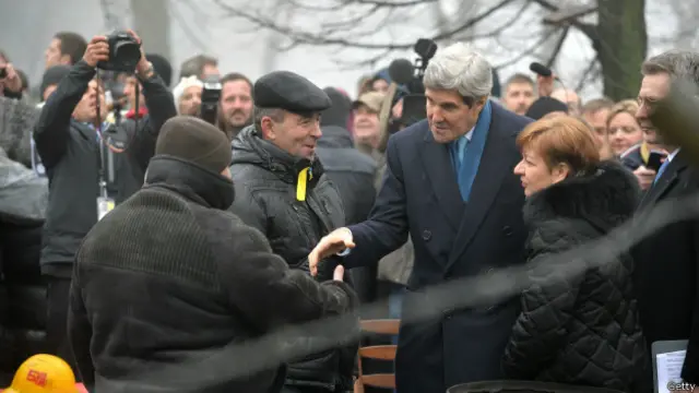 John Kerry visita Kiev en el aniversario de las protestas de Maidan