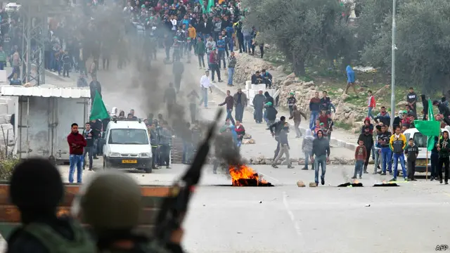 غرب اردن میں یہودی بستیوں کی تعمیر کے خلاف آئے روز احتجاجی مظاہرے ہوتے ہیں