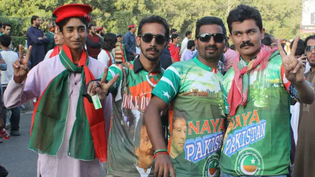 تحریک انصاف نے 19 اپریل کو جناح گراونڈ میں ایک جلسہ عام کا اعلان کر رکھا ہے۔ایم کیو ایم کا مطالبہ ہے کہ ضمنی انتخابات کےلیے ضابطہ اخلاق جاری کیا جائے